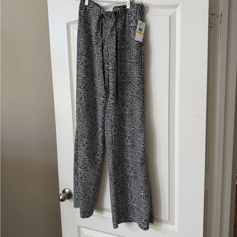 Jessica Simpson Black and White Wide Leg Pants